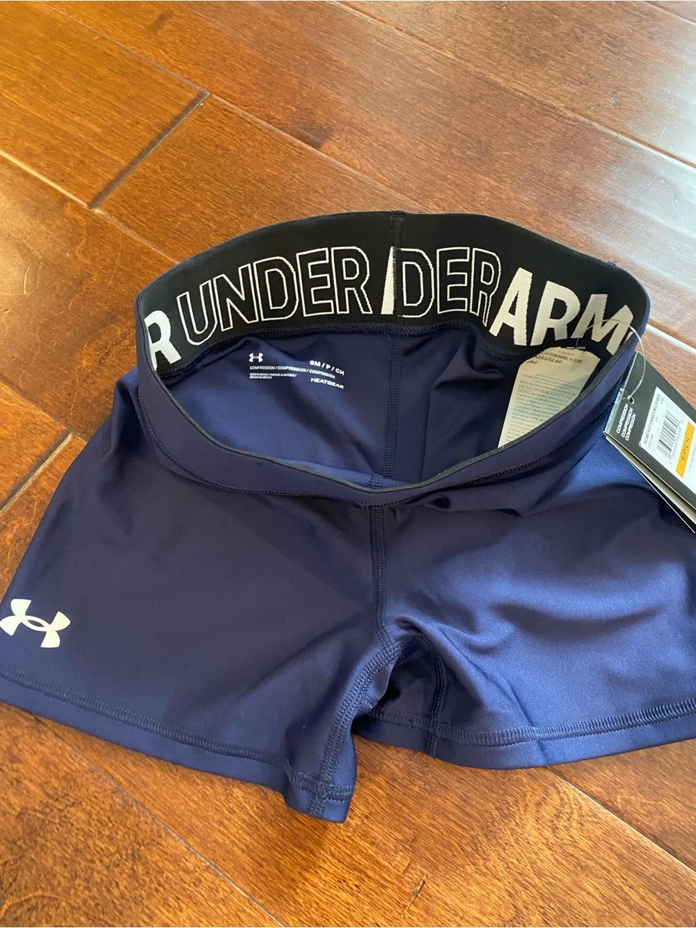 NWT Under Armour Women’s UA Team Shorty 3